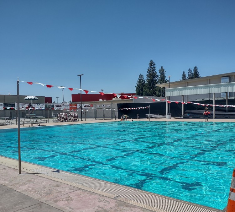 chowchilla-high-school-swimming-pool-photo